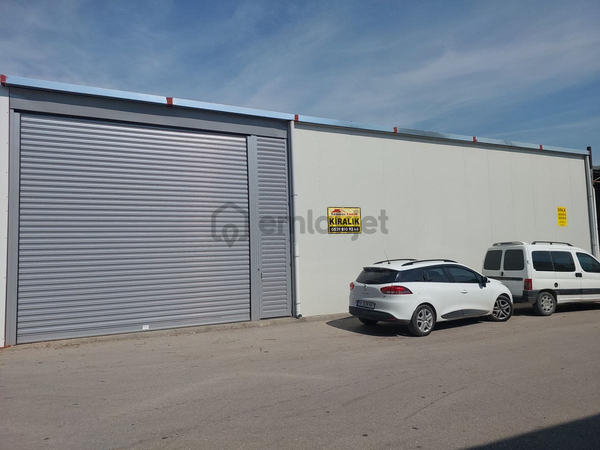 Yiğitler Mahallesi Otosansitte Kiralık 550 M² Geniş Atölye - 25