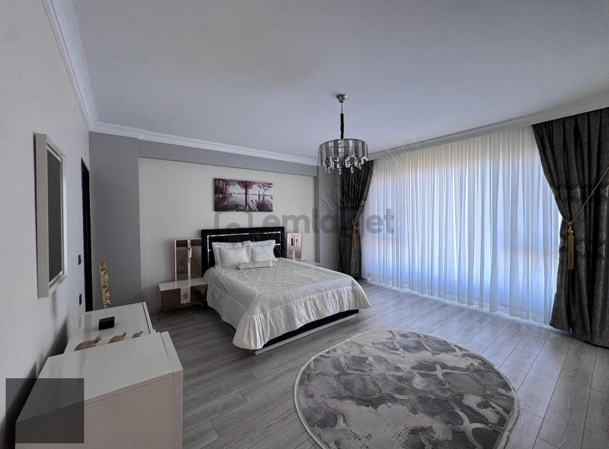 Hazar Gölünde Ekstra Masraflı Villa - 9