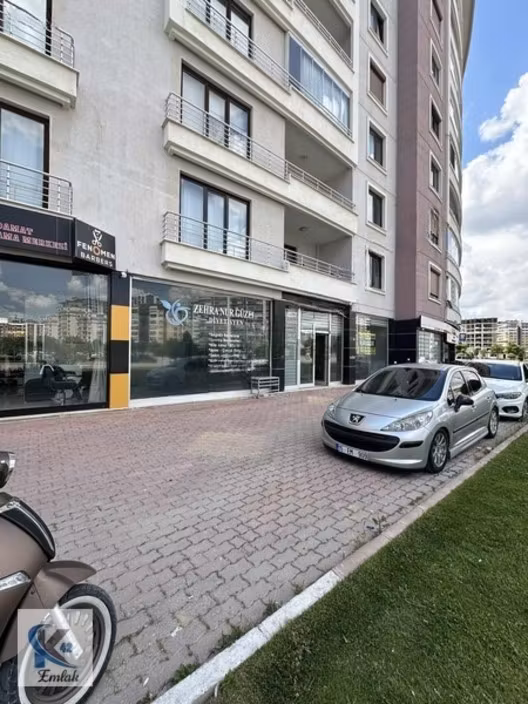 Şefikçan'da Cadde Üzerinde Kiralık Dükkan - 2