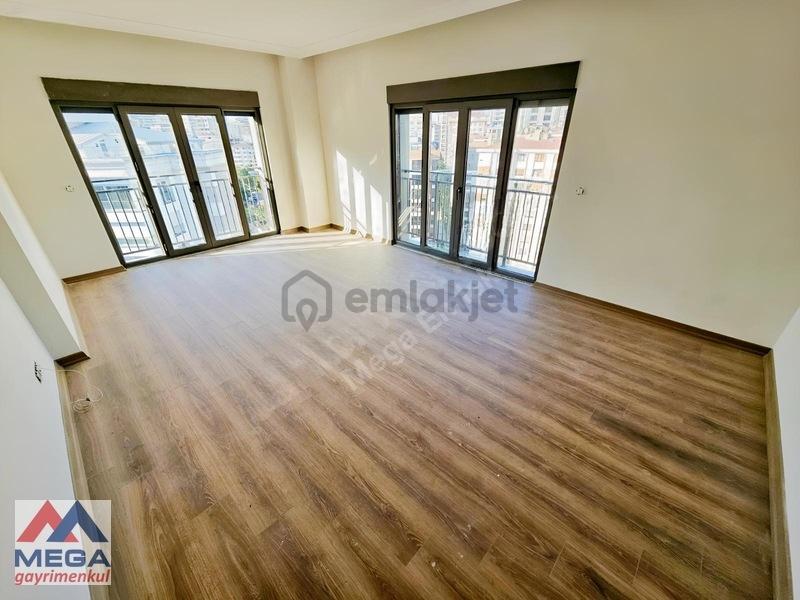 Mega'dan Erenköyde 120 M2 3+1 Ebeveyn Banyolu Ferah Sıfır Fırsat