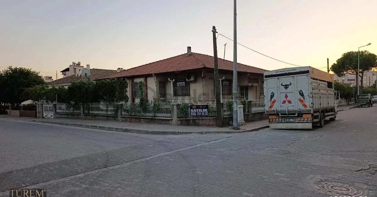 Müstakil Villa Emsalsiz Nitelikte - 12