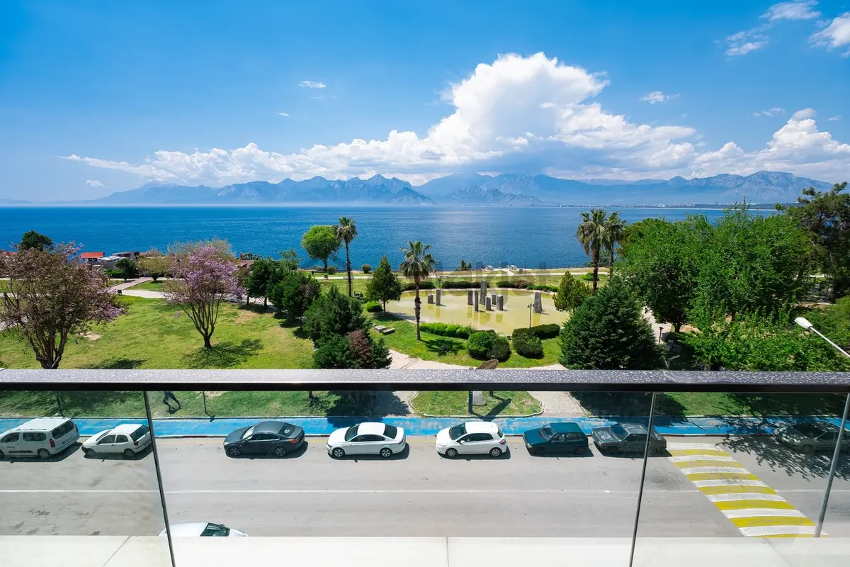 Yalımpark'da Denize Sıfır 4+1 Lüks Satılık Daire - 32