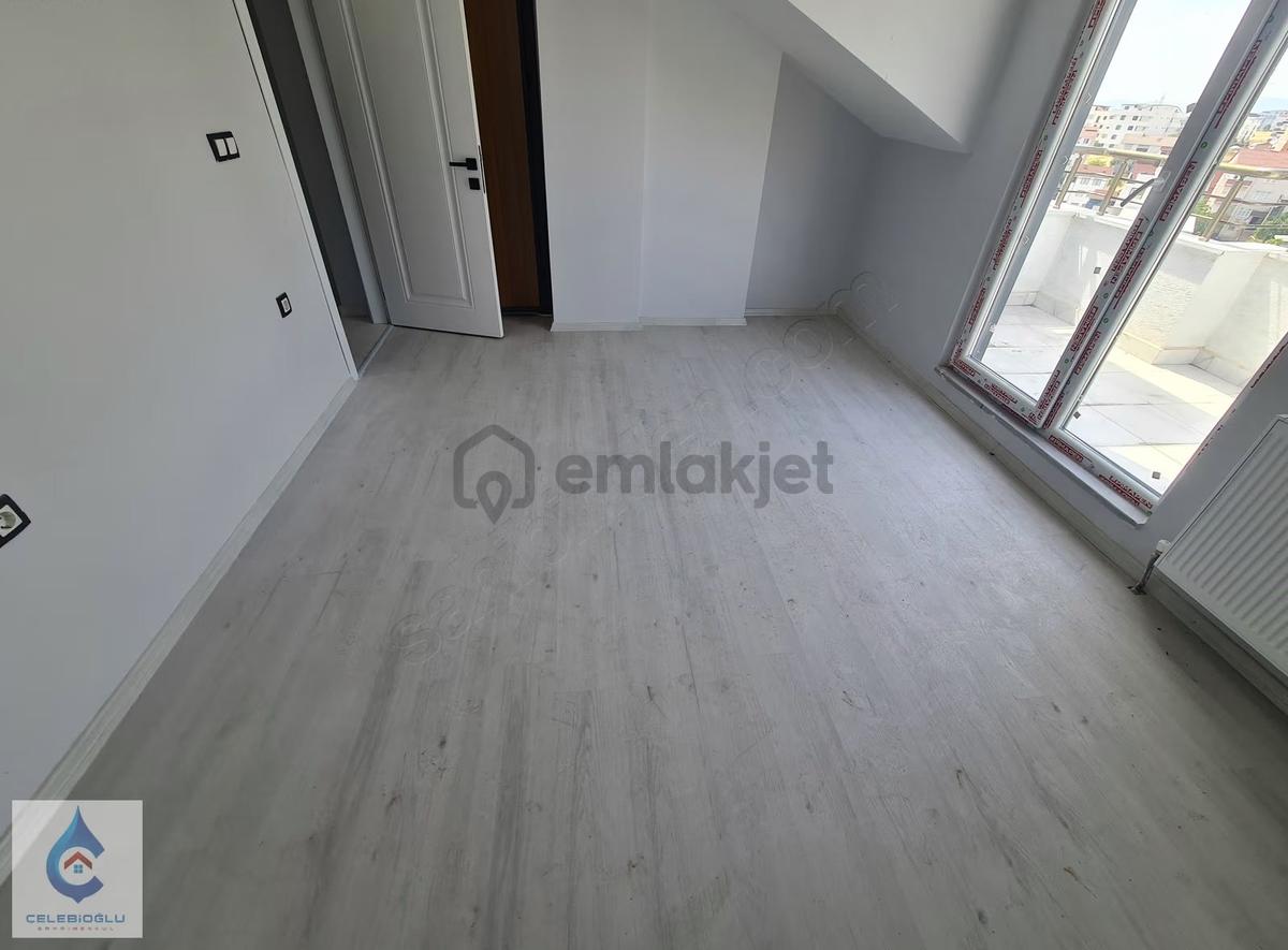 Çayırova Emek Ragıp Demirkol Cd Komşu 5+1 Üst Dublex - 17