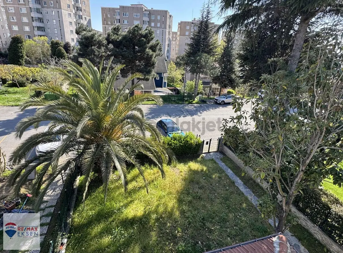 Çekmeköy Villa Belde Sitesinde Kiralık 5+1 Villa - 16