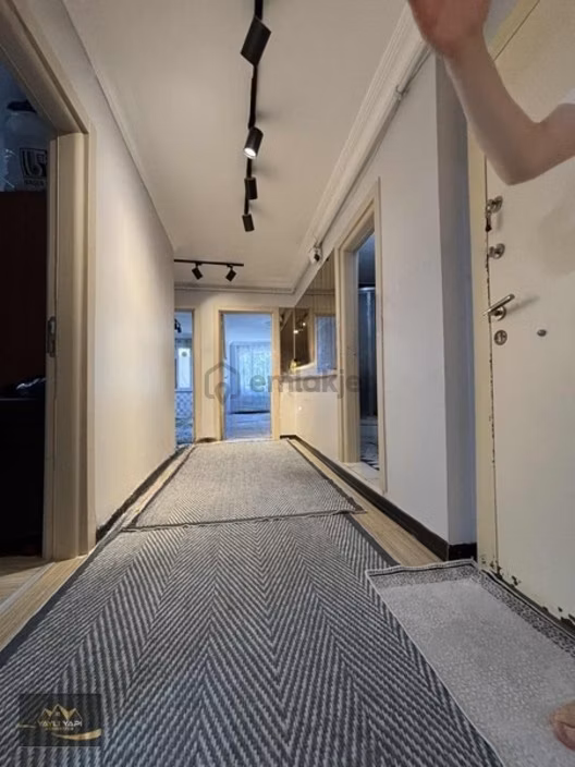 Cadde Üzeri Geniş İskanlı 3+1 Satılık Daire - 7