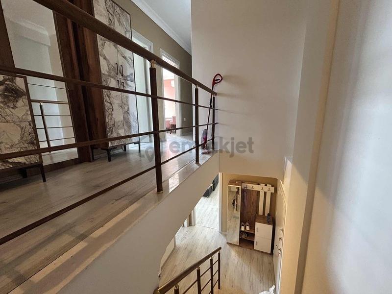 Acil Satılık Başiskele Altınvadi Sitesi 3+1 Eğimsiz Dubleks - 25