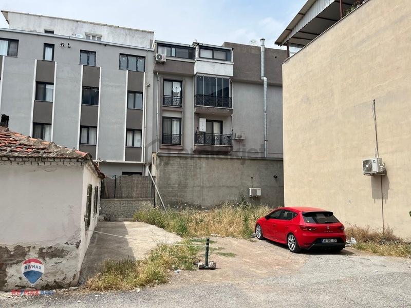 26 Çiğli Konut Ve Ticari İmarlı Satılık Arsa - 2