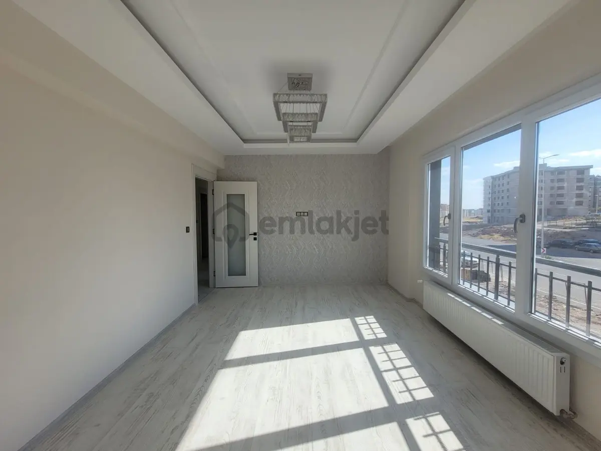 Osmangazi Mah.kiralık 2,5+1 - 15