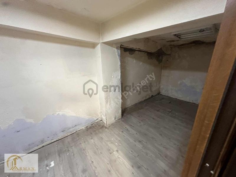 Rami Kışla Caddesi Üzerinde Satılık 5katlı Müstakil Ticari Bina - 31