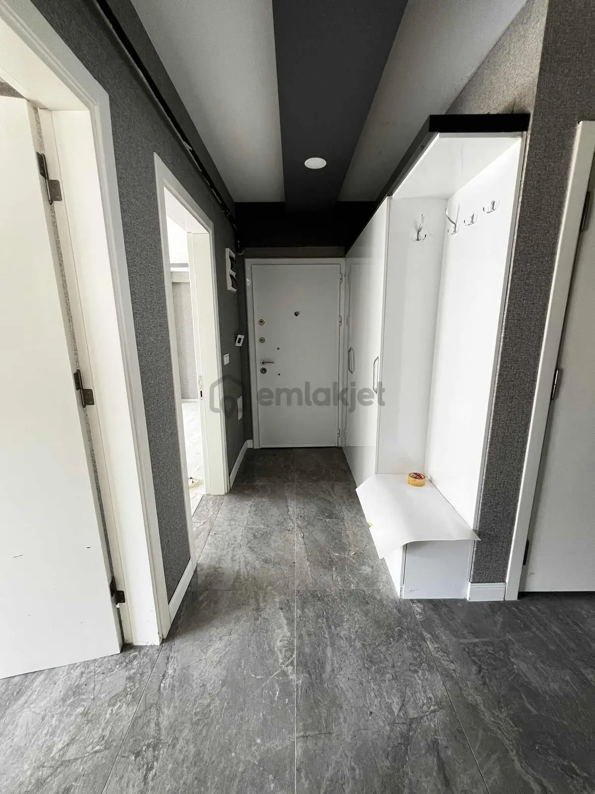 Havuzlu Sitede 3+1 Ebeveyn Banyolu Çift Balkonlu Daire - 15