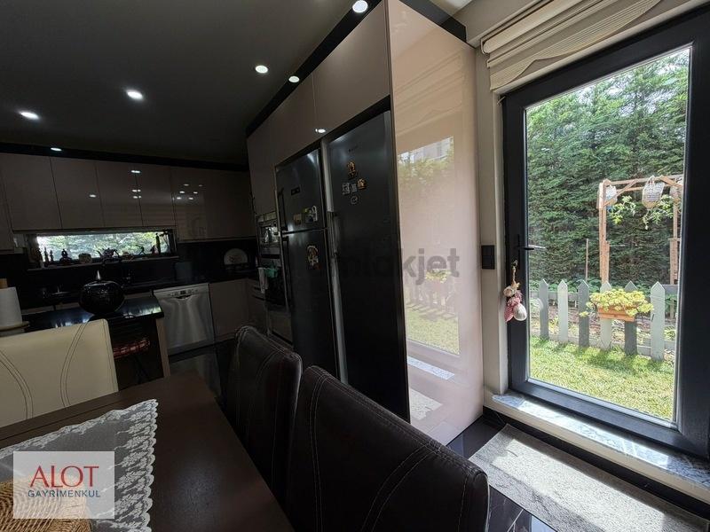 Şile Çavuş Mahallesi Havuzlu Müstakil Villa - 15