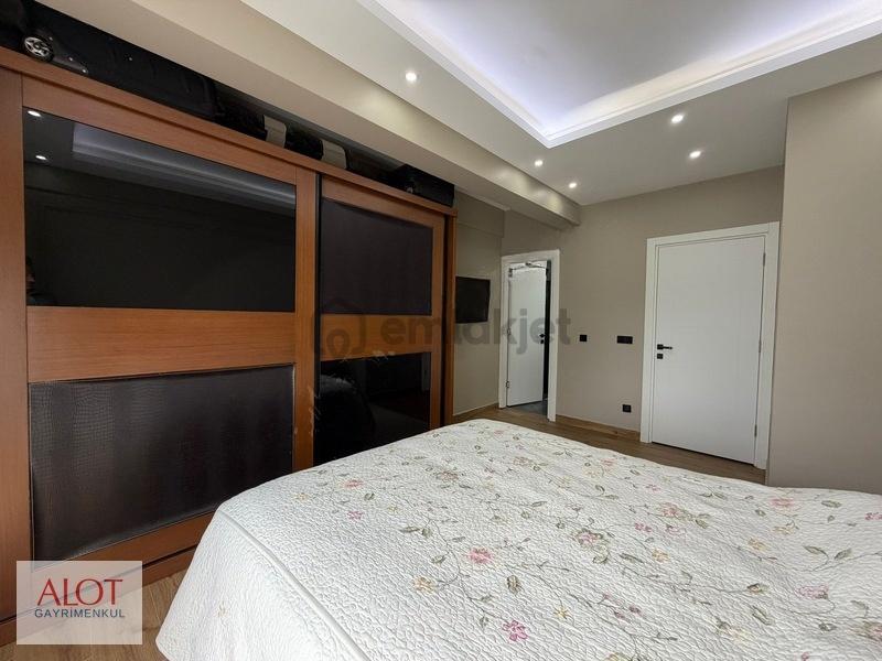Şile Çavuş Mahallesi Havuzlu Müstakil Villa - 24