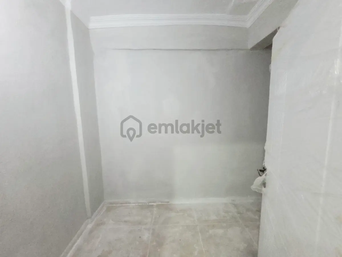 Devteyştıde Satılık 2+1 Arakat Daire - 5