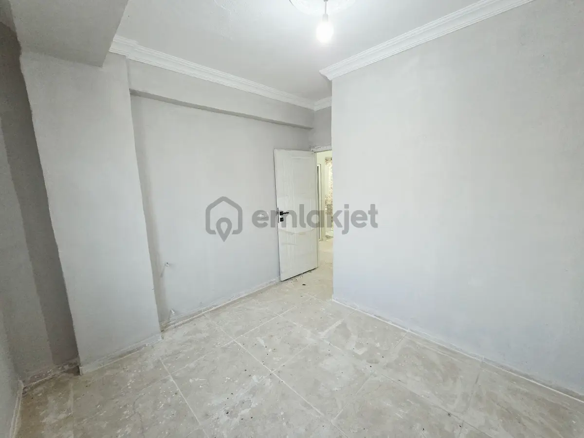 Devteyştıde Satılık 2+1 Arakat Daire - 6