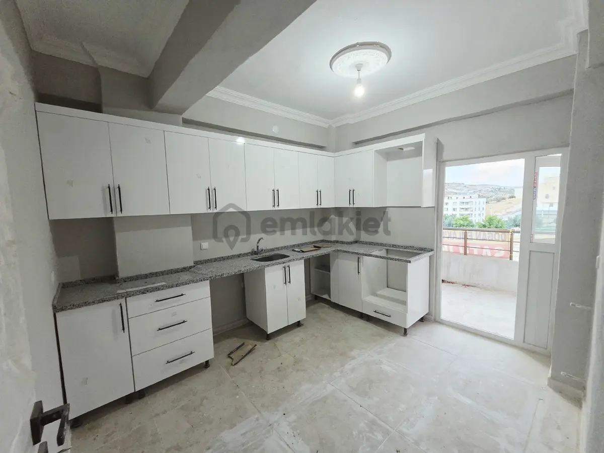 Devteyştıde Satılık 2+1 Arakat Daire - 10