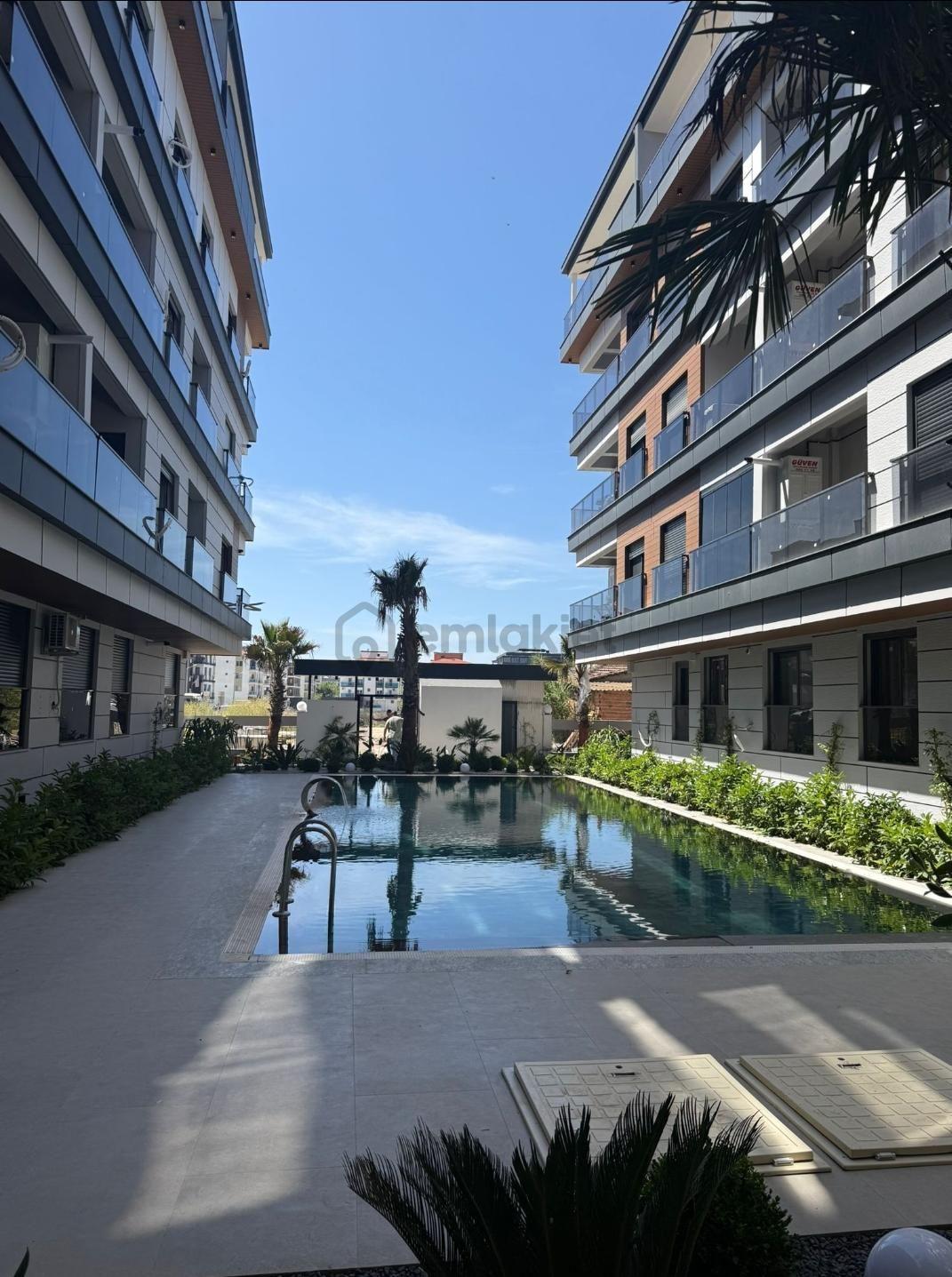 Seyrek Ara Kat Kiralık Havuz Cephe Daire - 9