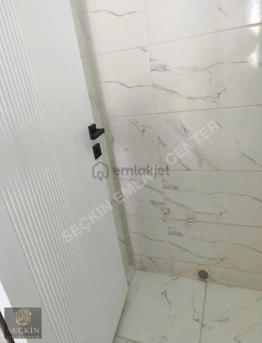 Seçkin Emlak Center'dan Satılık Mustakil Ev - 4
