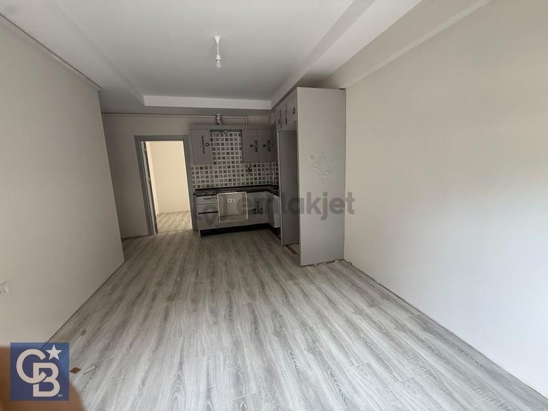 Aliağa Merkezde 1+1 Satılık Fırsat Daire - 6