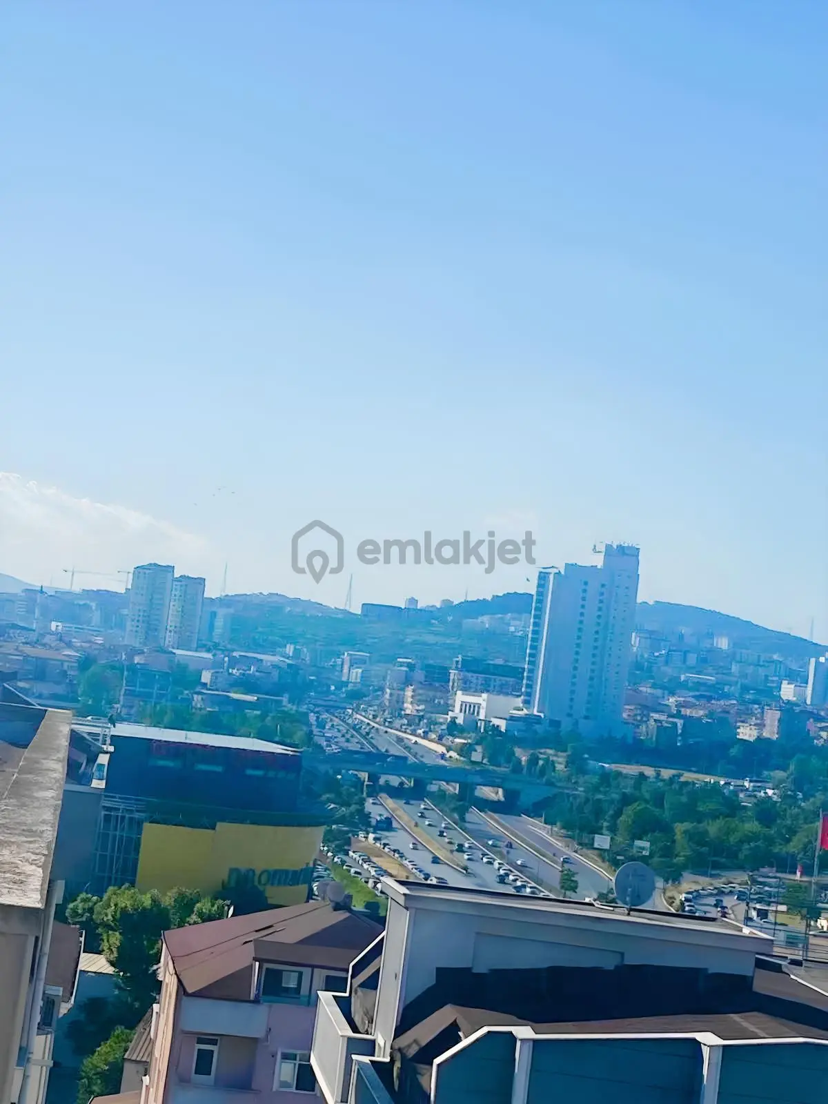Güzelyalıda Geniş 3+1 Ara Kat - 25