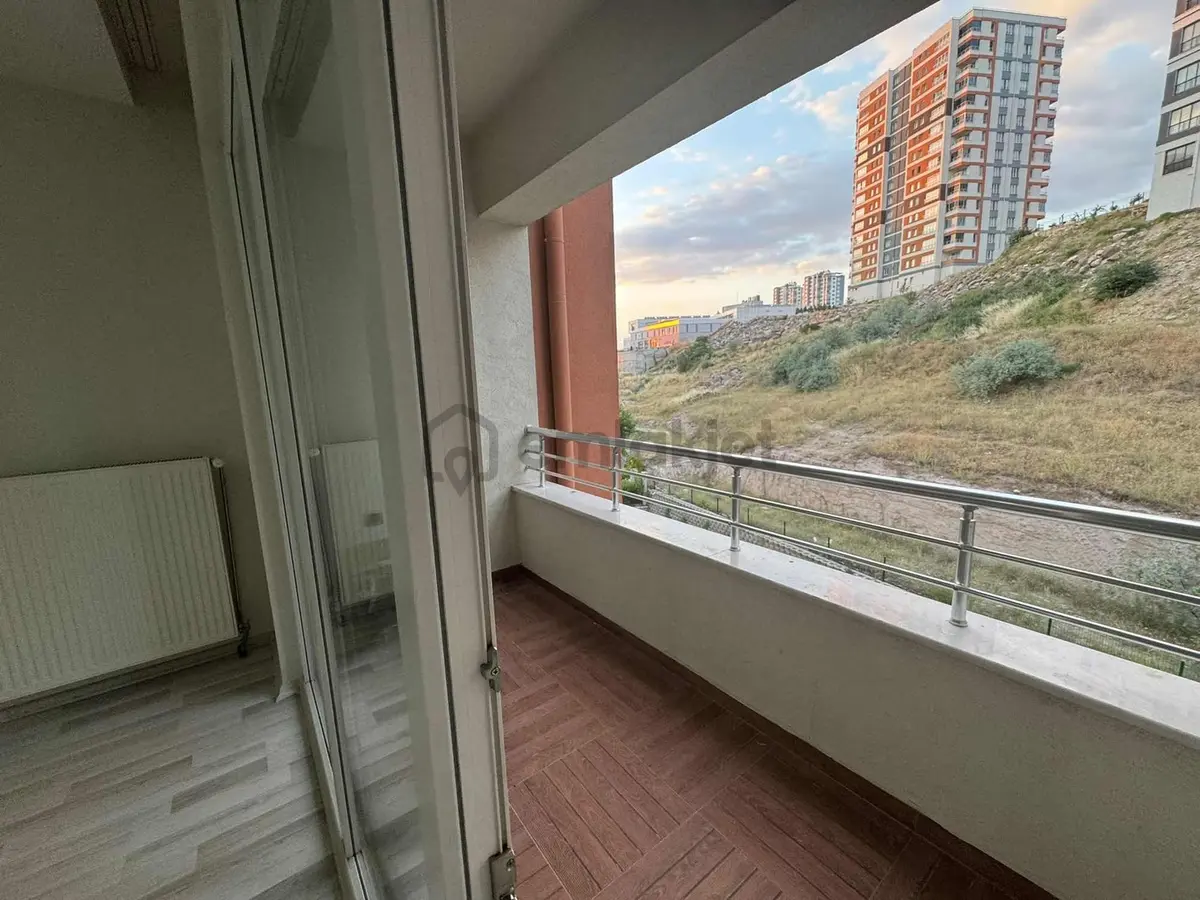 Papatya Cad 2+1 Geniş Lüks Daire - 23