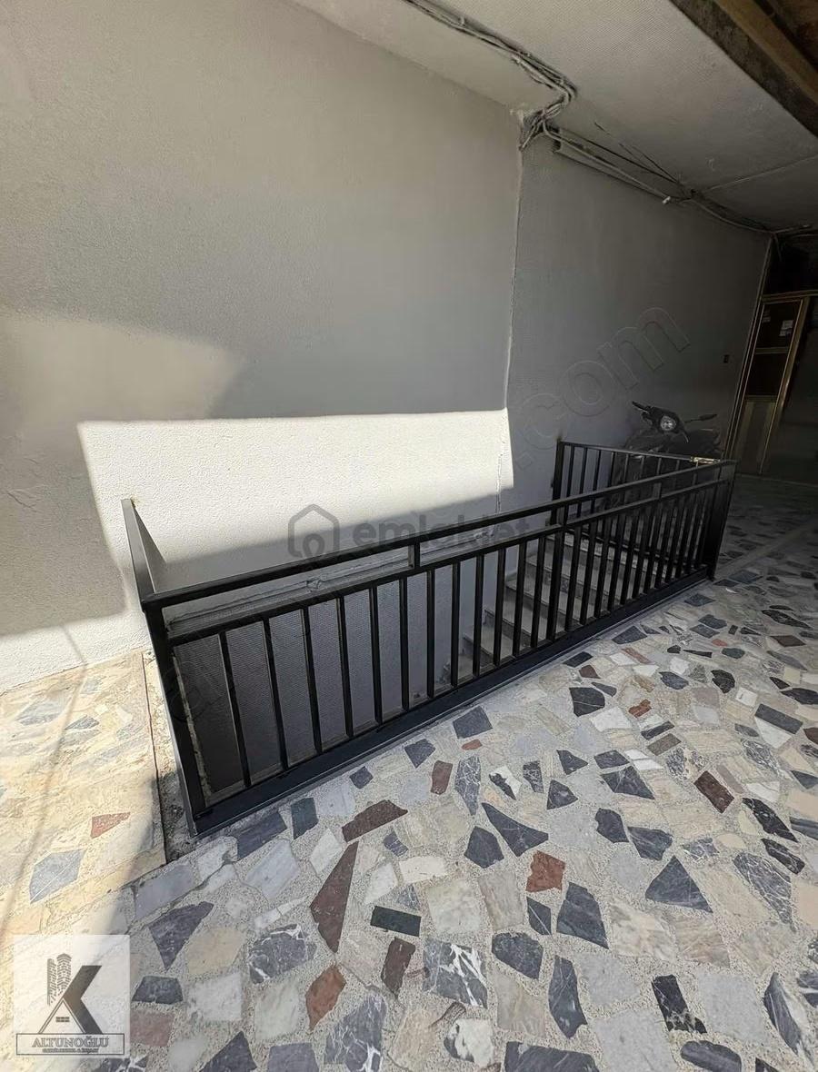 Altunoğlu"ndan Cadde Üzerinde 150m2 Kiralık Depo - 13