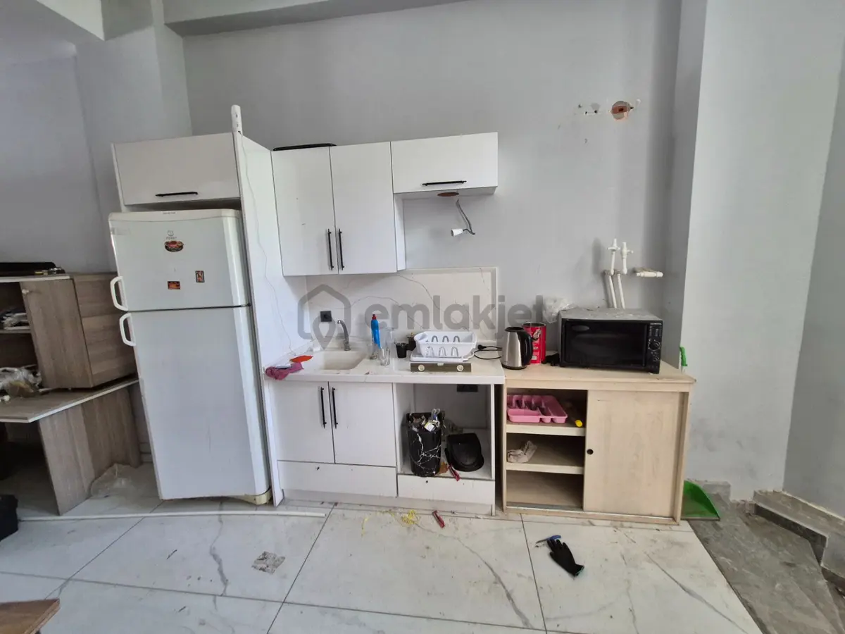 Akmandan Hareketli Konumda Kiralık Dükkan - 7
