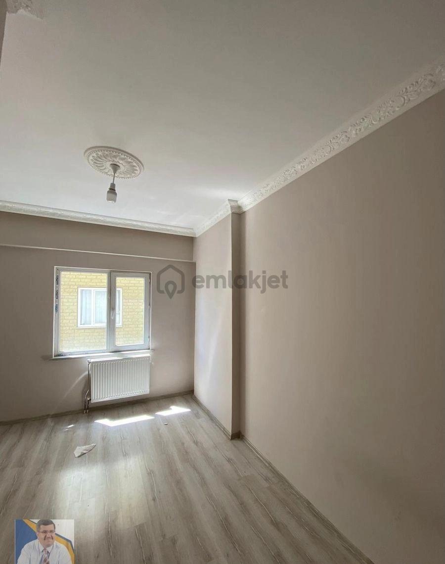 Şerefiye Mahallesinde Satılık 1+1 Daire - 11