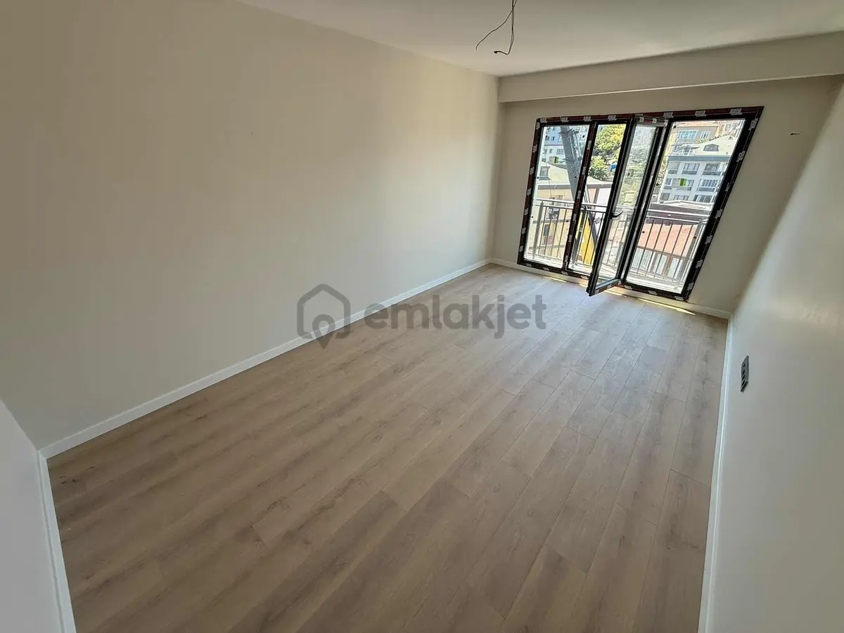 Eyüpsultan Çırçır Metroya Yakın Tam Donanımlı Sitede 2+1 - 5