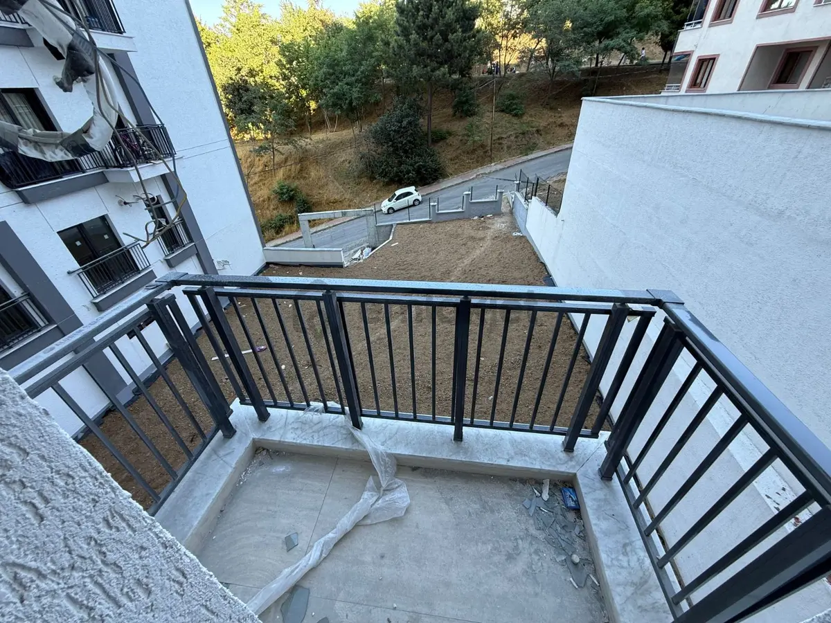 Eyüpsultan Çırçır Metroya Yakın Tam Donanımlı Sitede 2+1 - 12