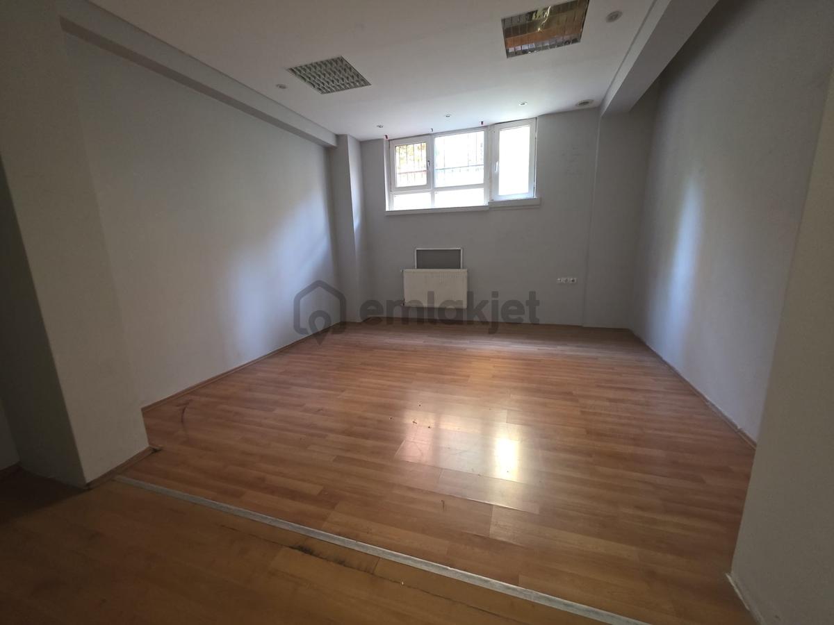 Gazze Caddesi Paraleli 300m2 Çok Amaçlı Dükkan - 33