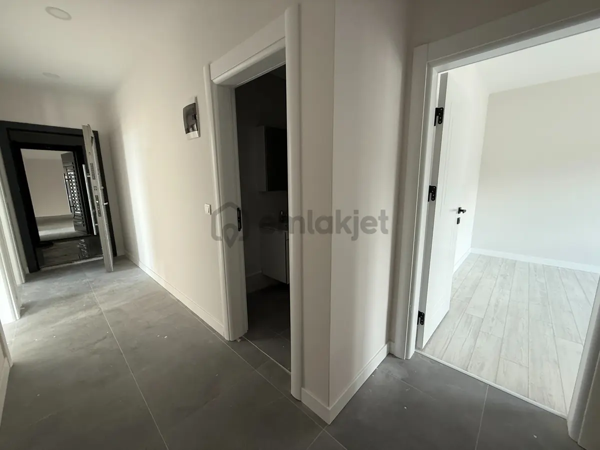 Satılık 5+2 Dubleks Daire - Deniz Manzaralı - Geniş Teraslı - 5