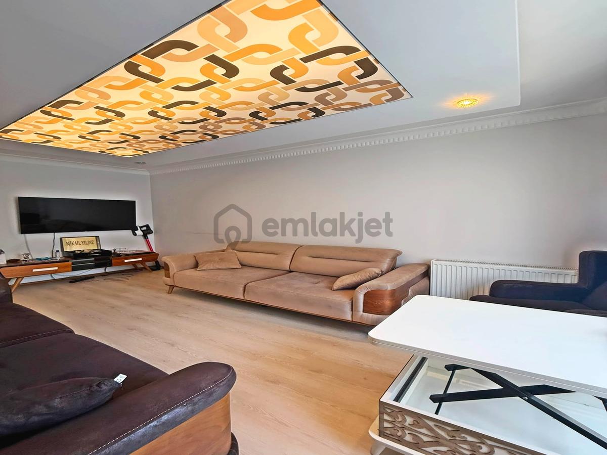 Metrobüse Yürüme 7 Dk Çift Cephe Balkonlu Satılık 2+1 Daire - 12