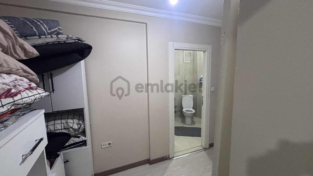 Kağıthane Şirintepe'de Caddenin Dibinde Kiralık Daire - 16
