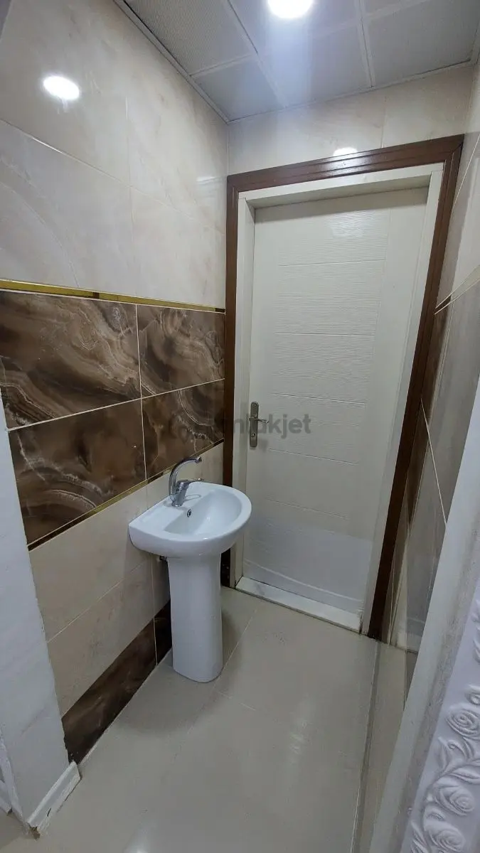 Bağlarbaşında Asansörlü Full Yapılı Orta Kat Daire - 8