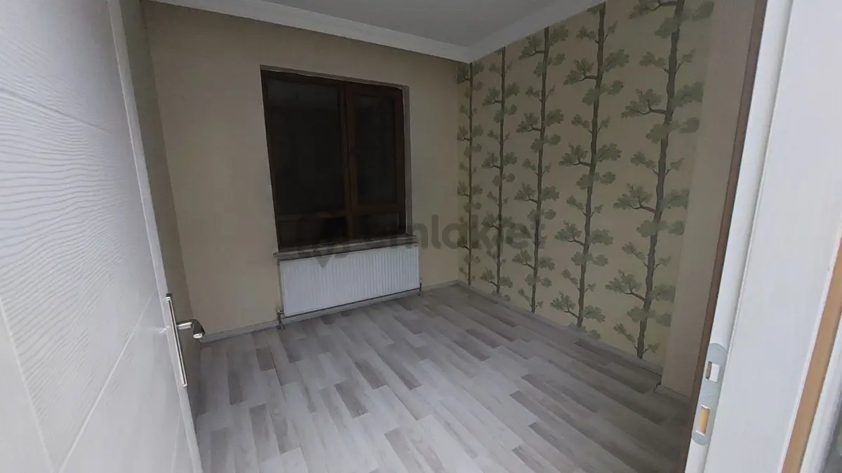 Bağlarbaşında Asansörlü Full Yapılı Orta Kat Daire - 33