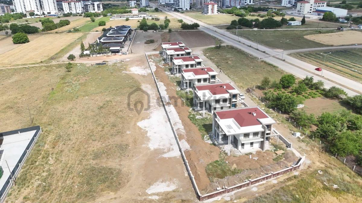 [ema]ataşehır'de Modern Mimarili Satılık Lüks Vıllalar - 3