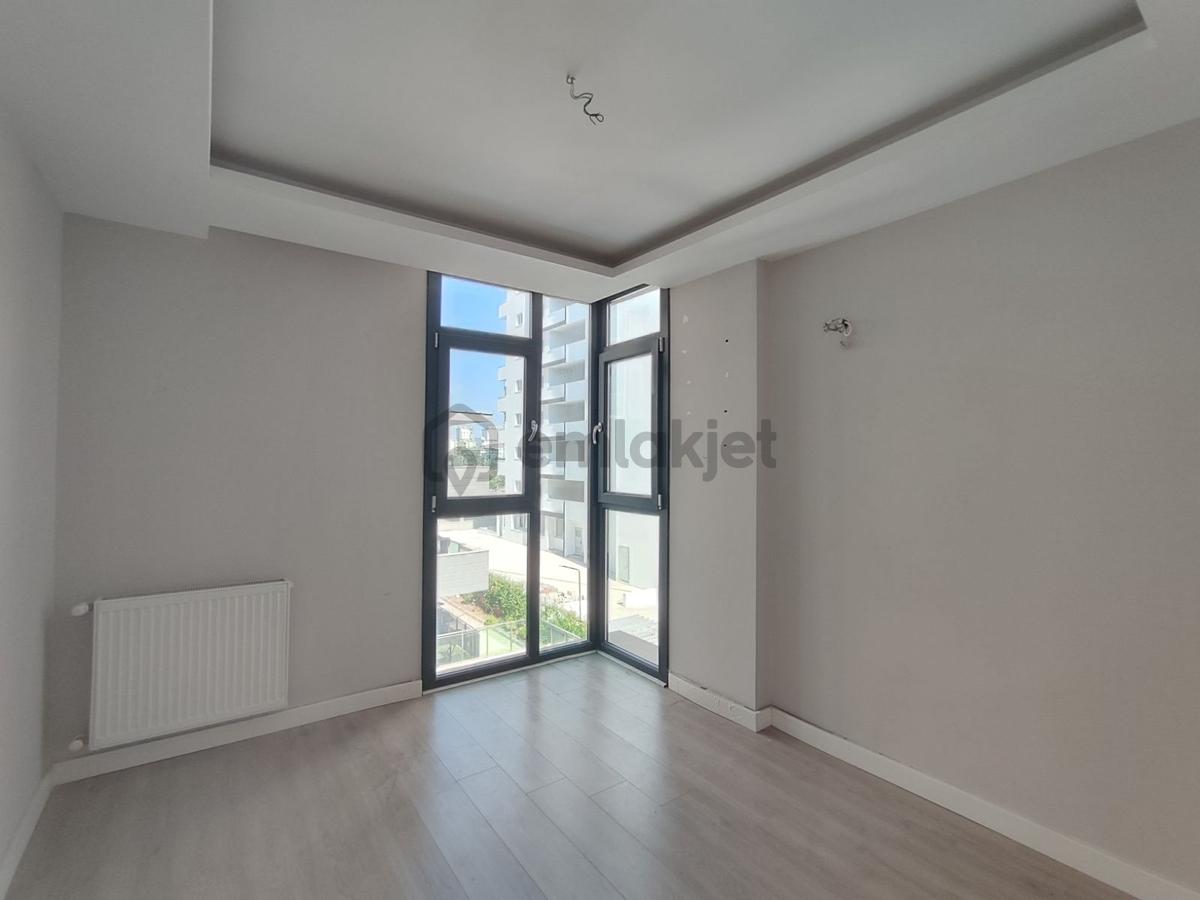 Türkmenbaşı Blvr Az Katlı Lüks Site 3+1 Satılık Daire - 8