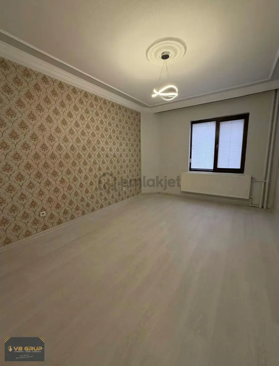 Alpaslan Mahallesinde Satılık 4+1 Daire - 18
