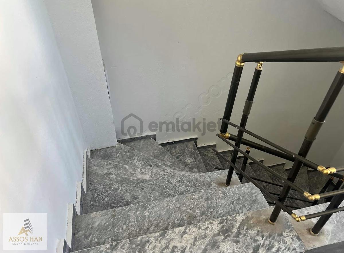 Ayvacık Tersa Cafe Ve Üniversite Üstünde Satılık 2+1 Daire - 13