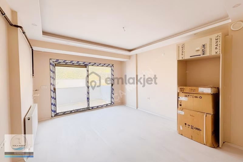 Yenifoça'da Teraslı Deniz Manzaralı 1+1 Daire - 8