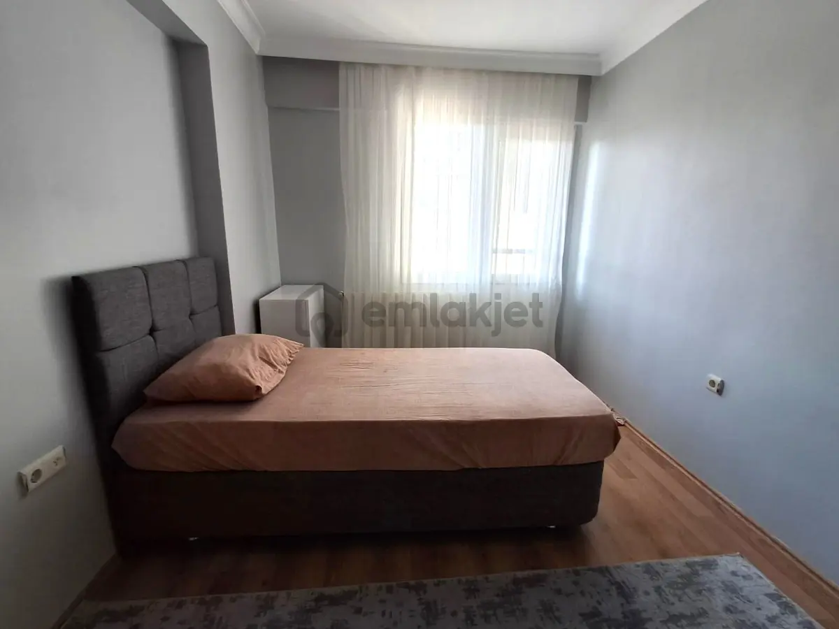 Ulukent 29 Ekim Mahallesinde Eşyalı 3+1 Kiralık Daire - 25