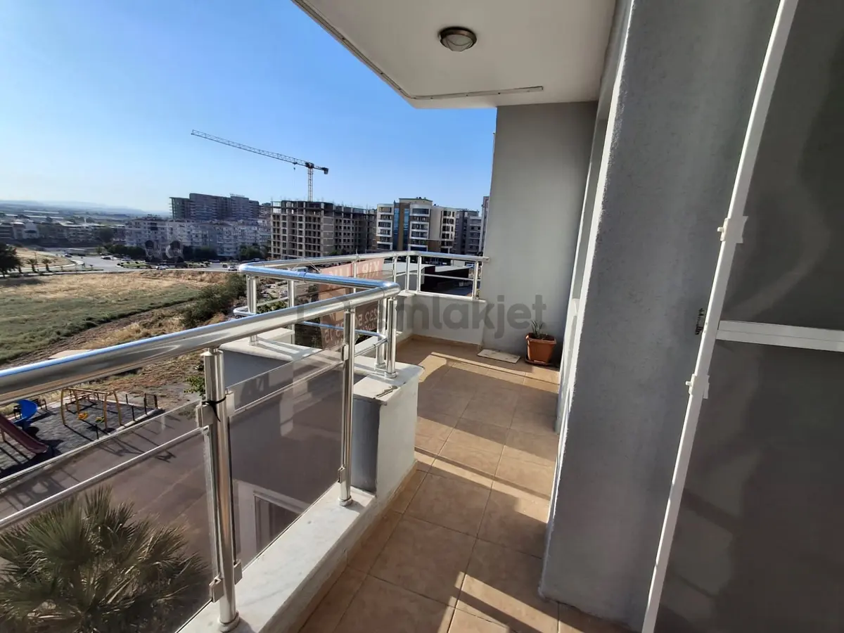 Ulukent 29 Ekim Mahallesinde Eşyalı 3+1 Kiralık Daire - 19