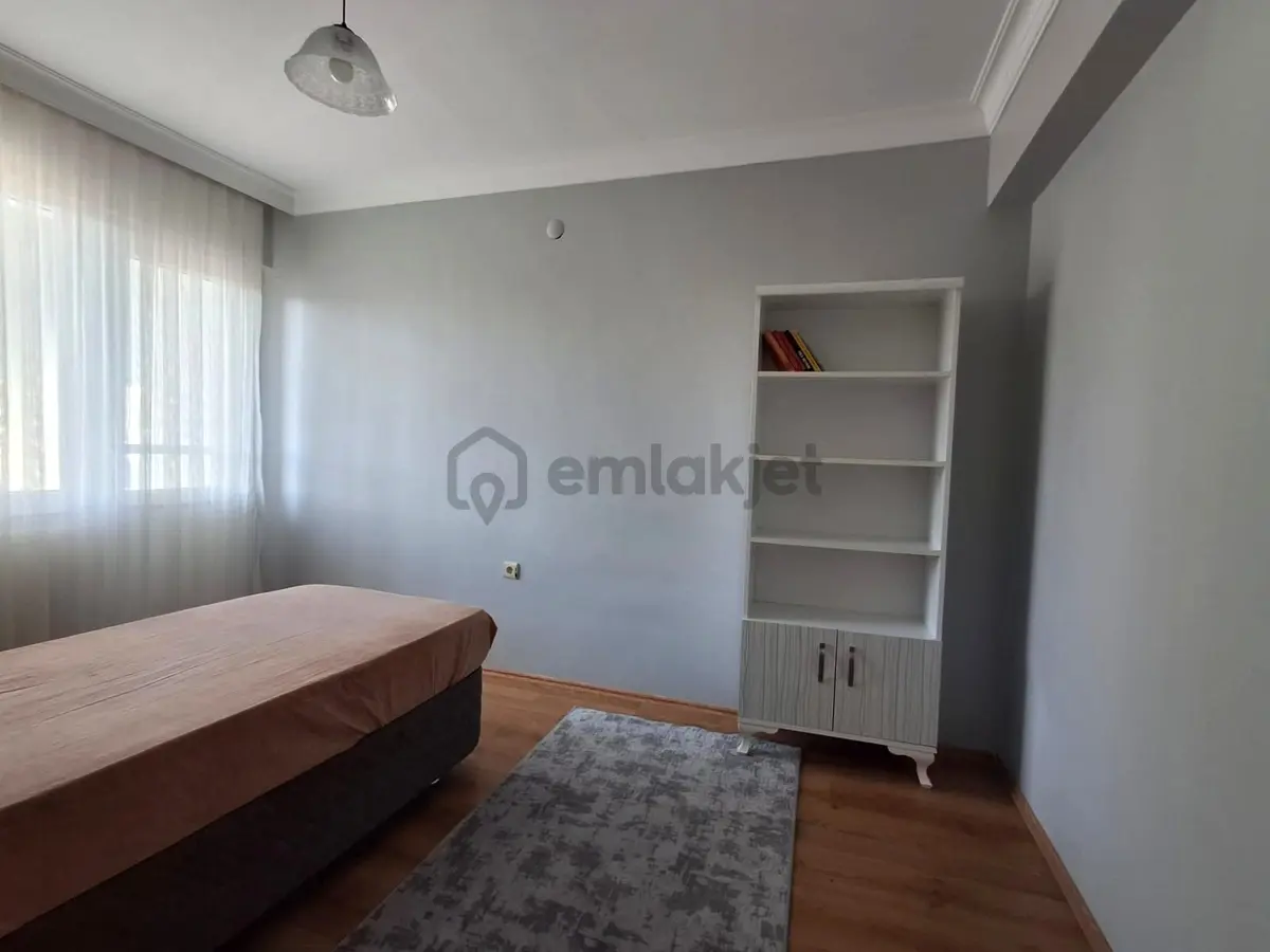 Ulukent 29 Ekim Mahallesinde Eşyalı 3+1 Kiralık Daire - 8