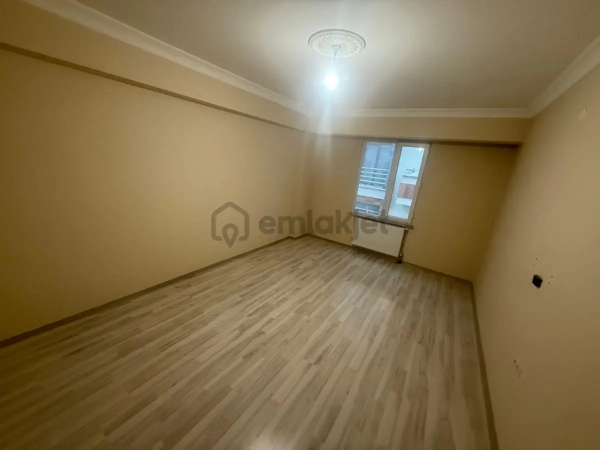Sıhke Caddesi'nde Satılık 2+1 Daire - 12