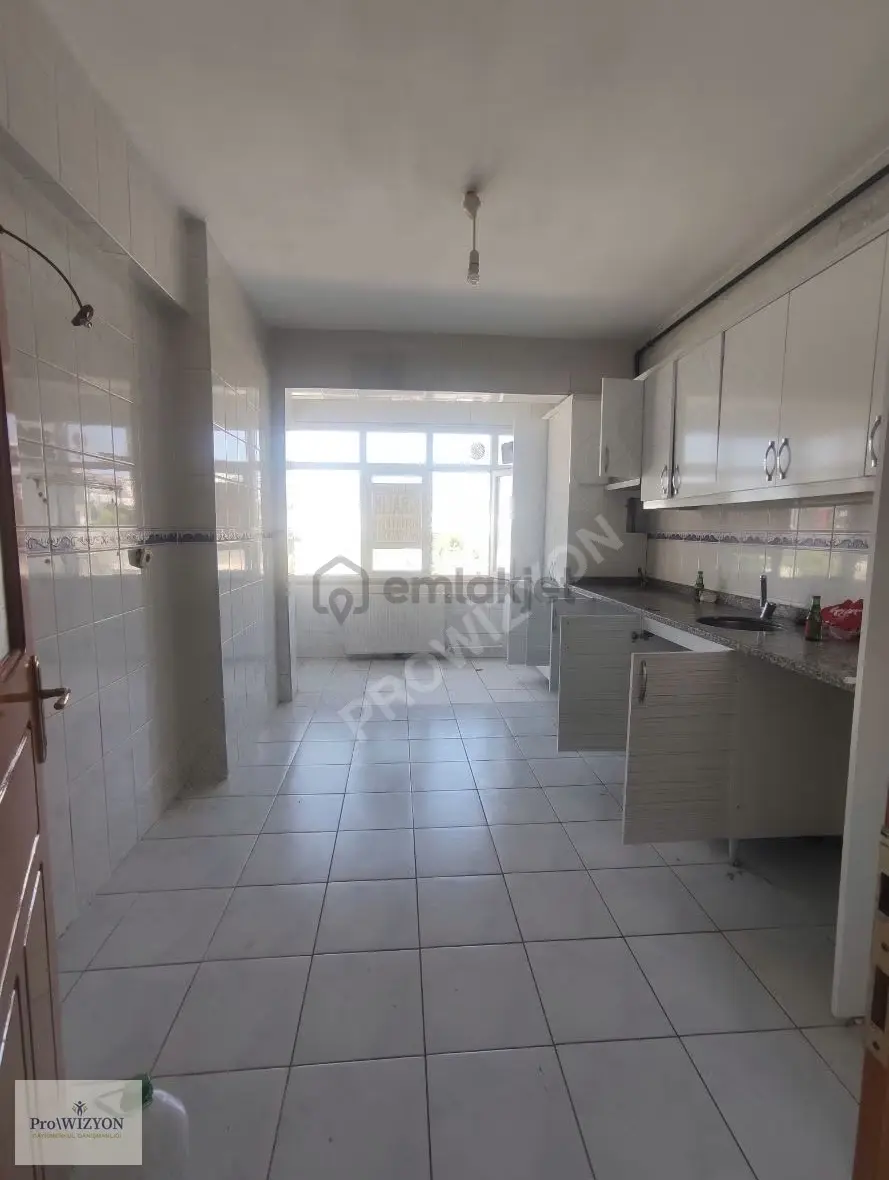 Okullar Bölgesinde Kiralık Daire - 9