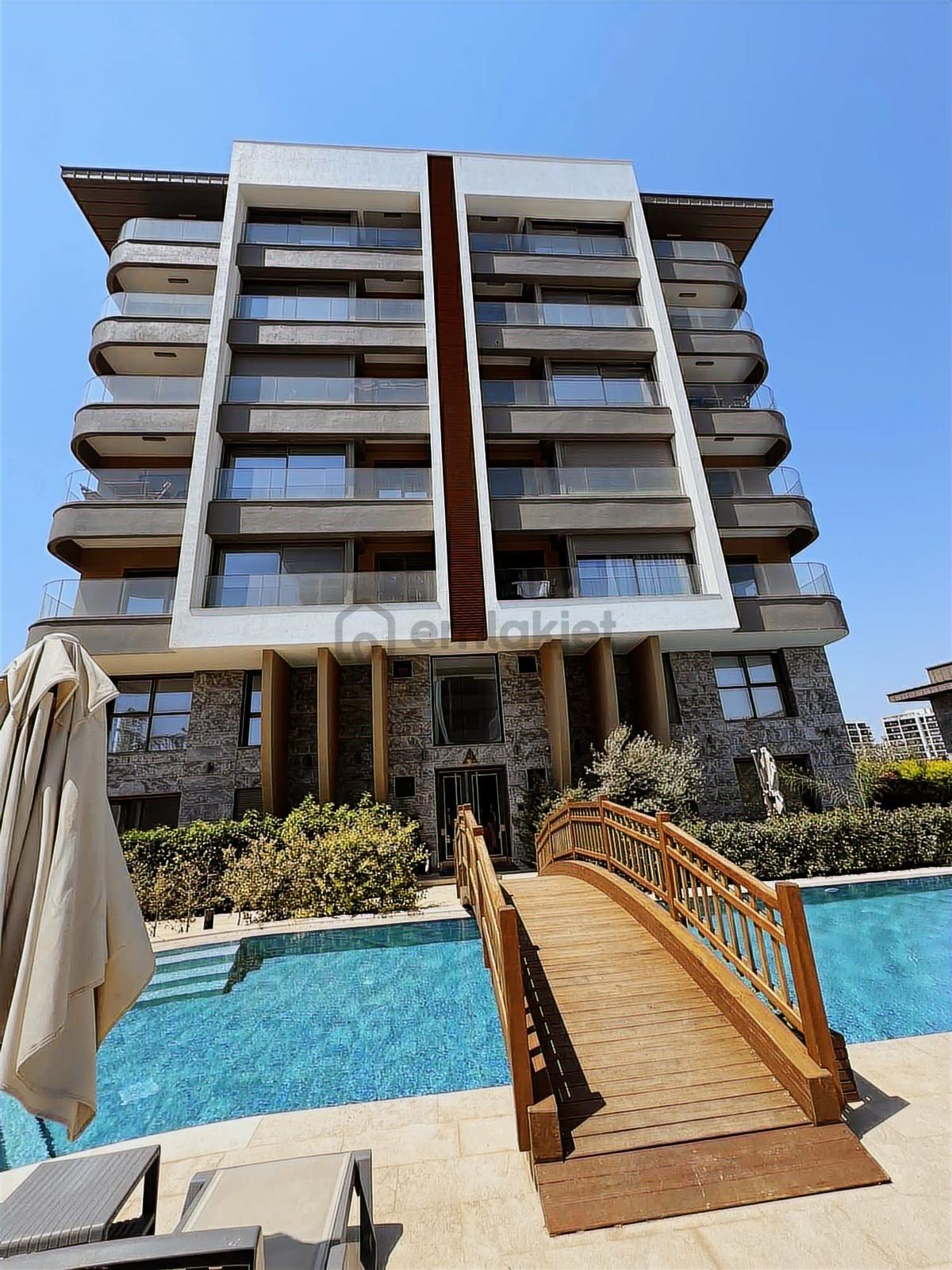 Özelikli Sitede Full Lüks 1+1 Satılık Daire - 13