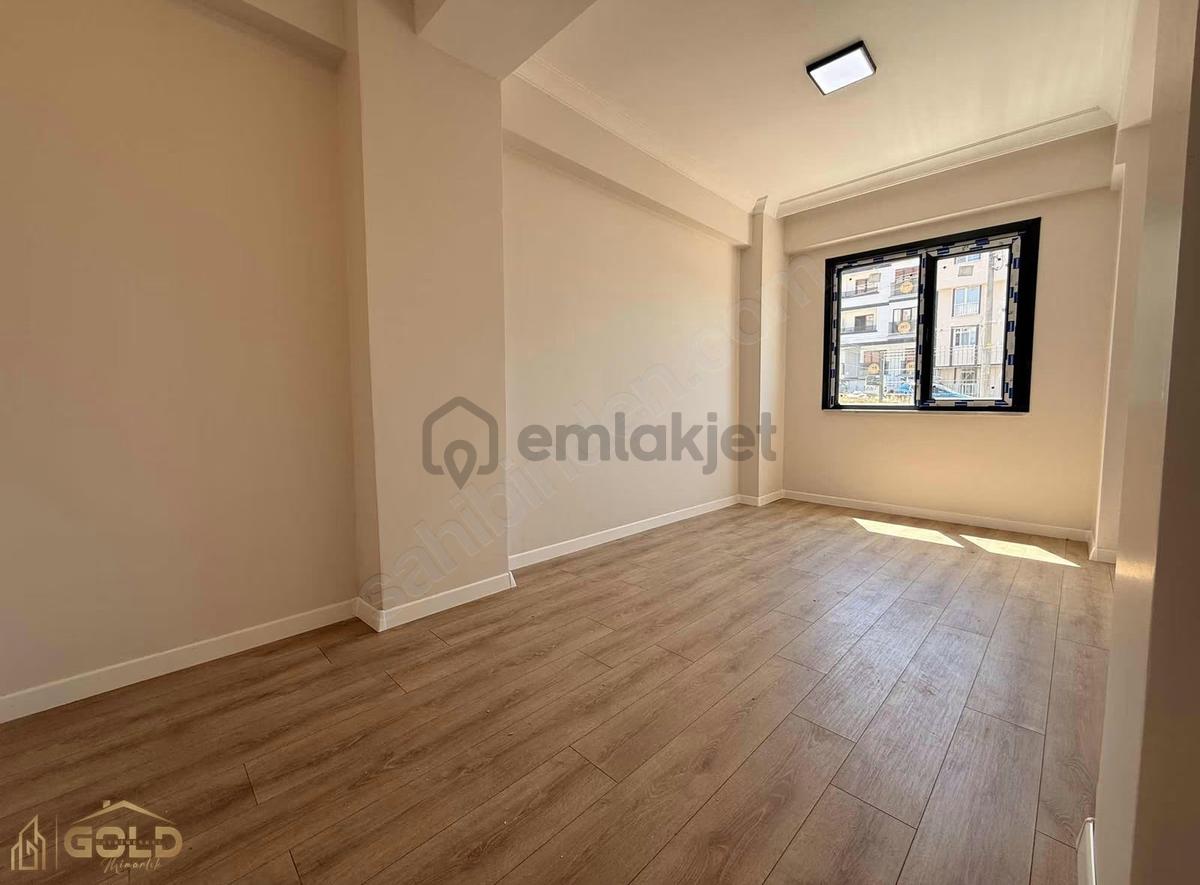 Emek Mahallesi Mutlukent Yakını Satılık 4+1 Daire - 6