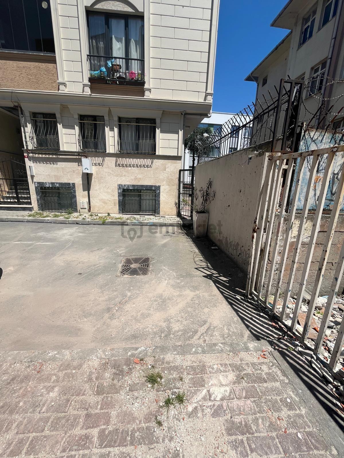 Cevatpaşa Satılık 2+1 Geniş Teraslı Dubleks Daire - 28