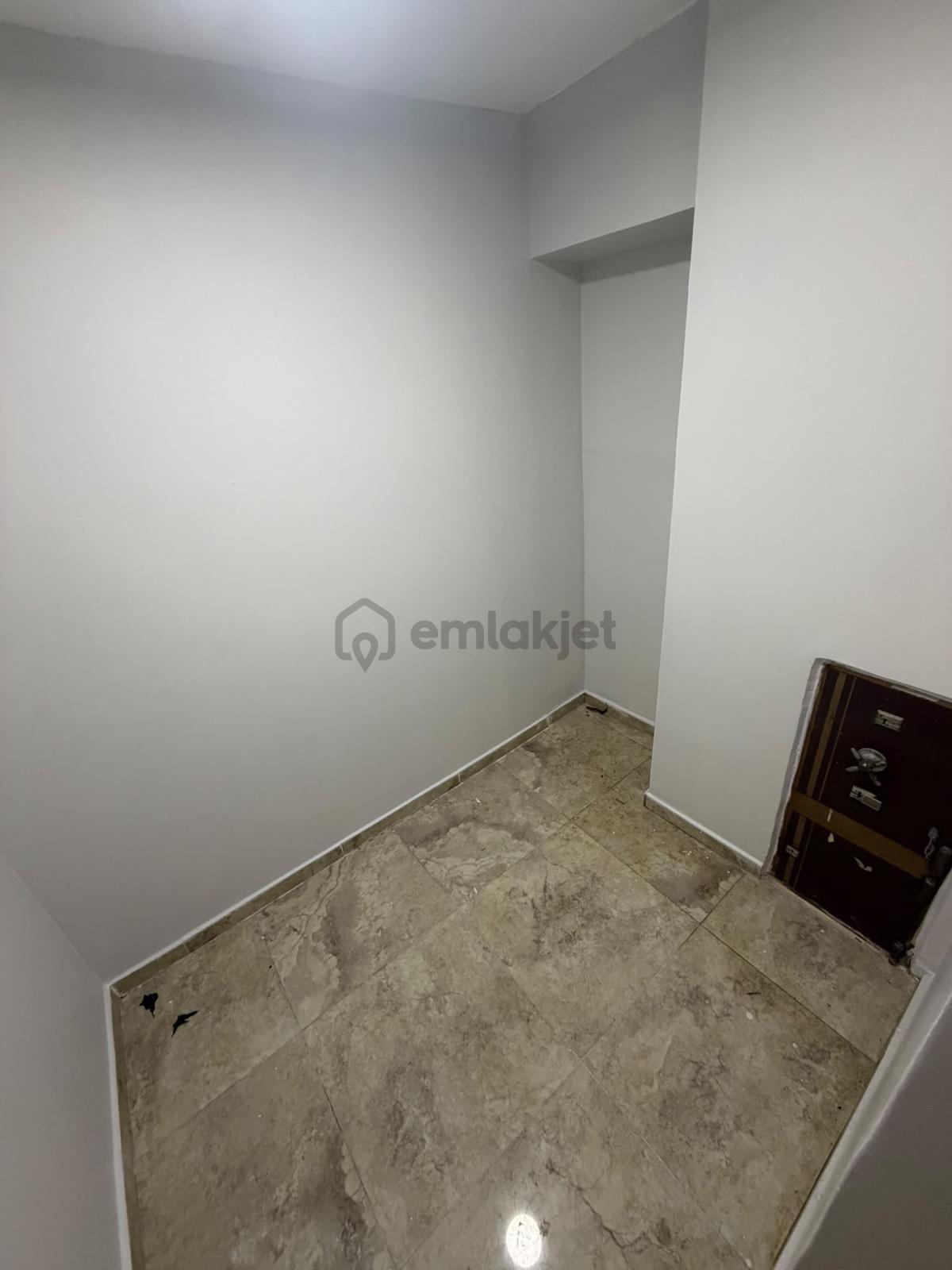 Şişli Elmadağ Da Caddeye Çok Yakın 80 M2 Satılık Yüksek Giriş - 9