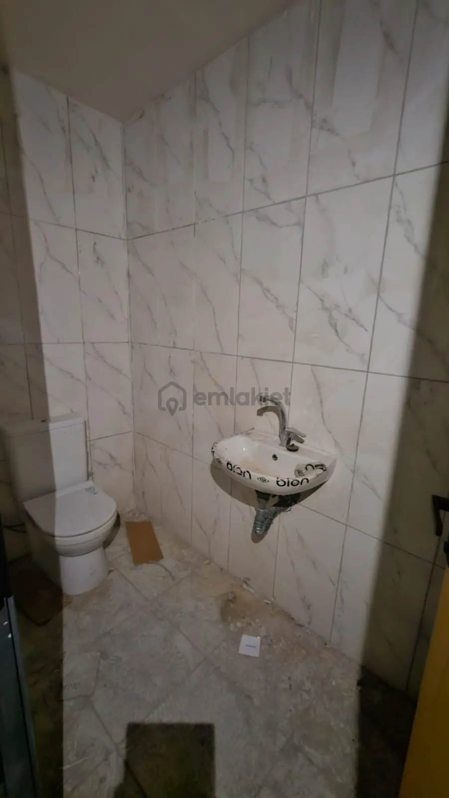 Mega Şaşmaz'da Prestijli Konumda Satılık Ticari Dükkan - 22